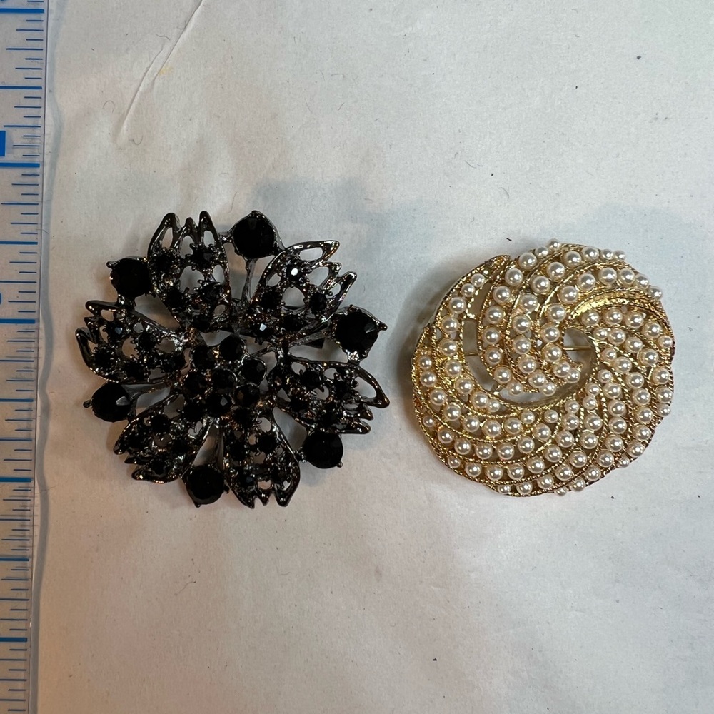 2 Brooches